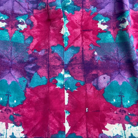 Laundry by Shelli Segal sleeveless top in vibrant pinks and blues. Size M - Picture 5 of 5